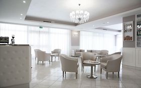 Hotel Leon - Ristorante Al Cavallino Rosso