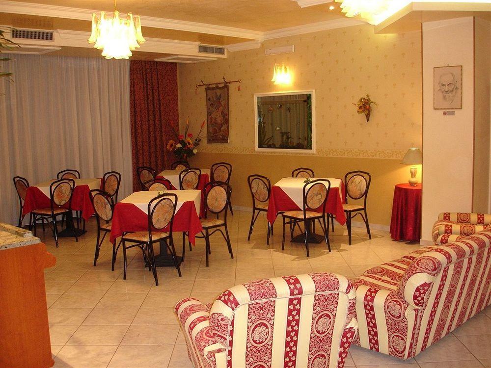 Hotel Leon - Ristorante Al Cavallino Rosso San Giovanni Rotondo Esterno foto