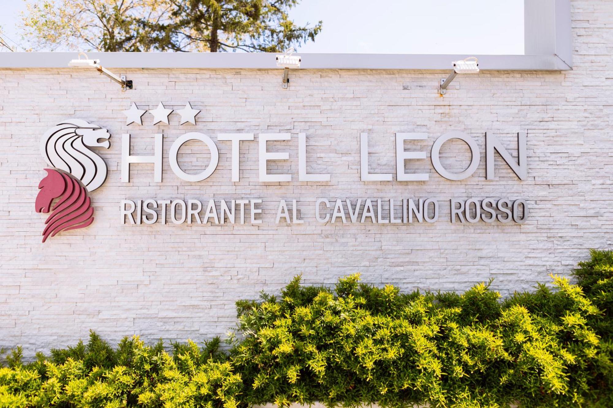 Hotel Leon - Ristorante Al Cavallino Rosso San Giovanni Rotondo Esterno foto