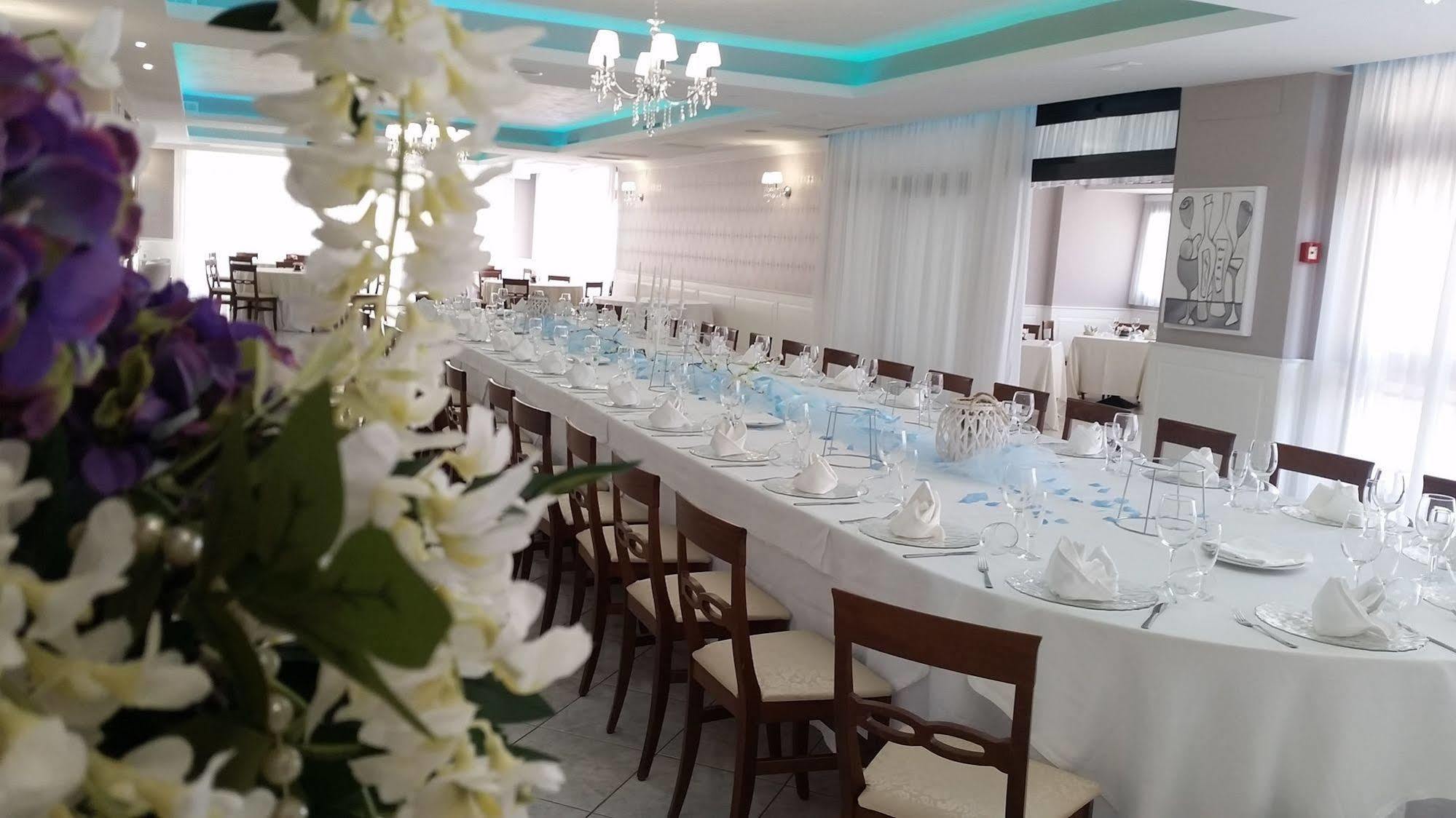 Hotel Leon - Ristorante Al Cavallino Rosso San Giovanni Rotondo Esterno foto