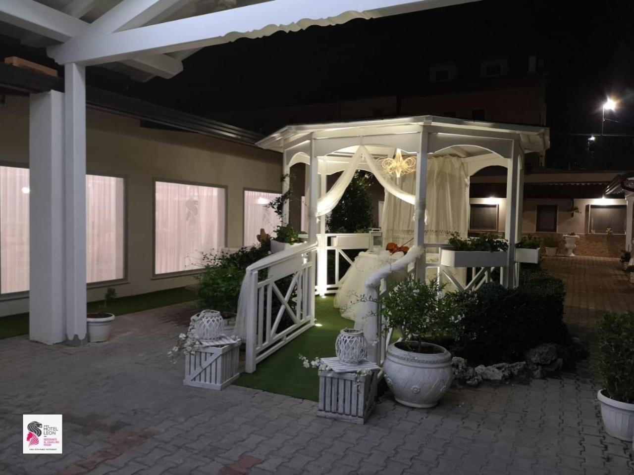 Hotel Leon - Ristorante Al Cavallino Rosso San Giovanni Rotondo Esterno foto